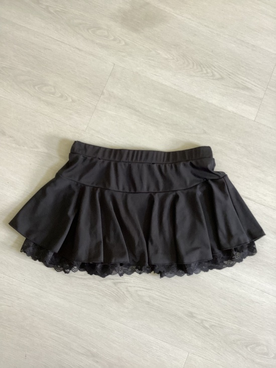 Avidlove Dresses & Skirts - Avidlove Black Mini Skirt XXL Lace Trim Flowy Fit & Flare